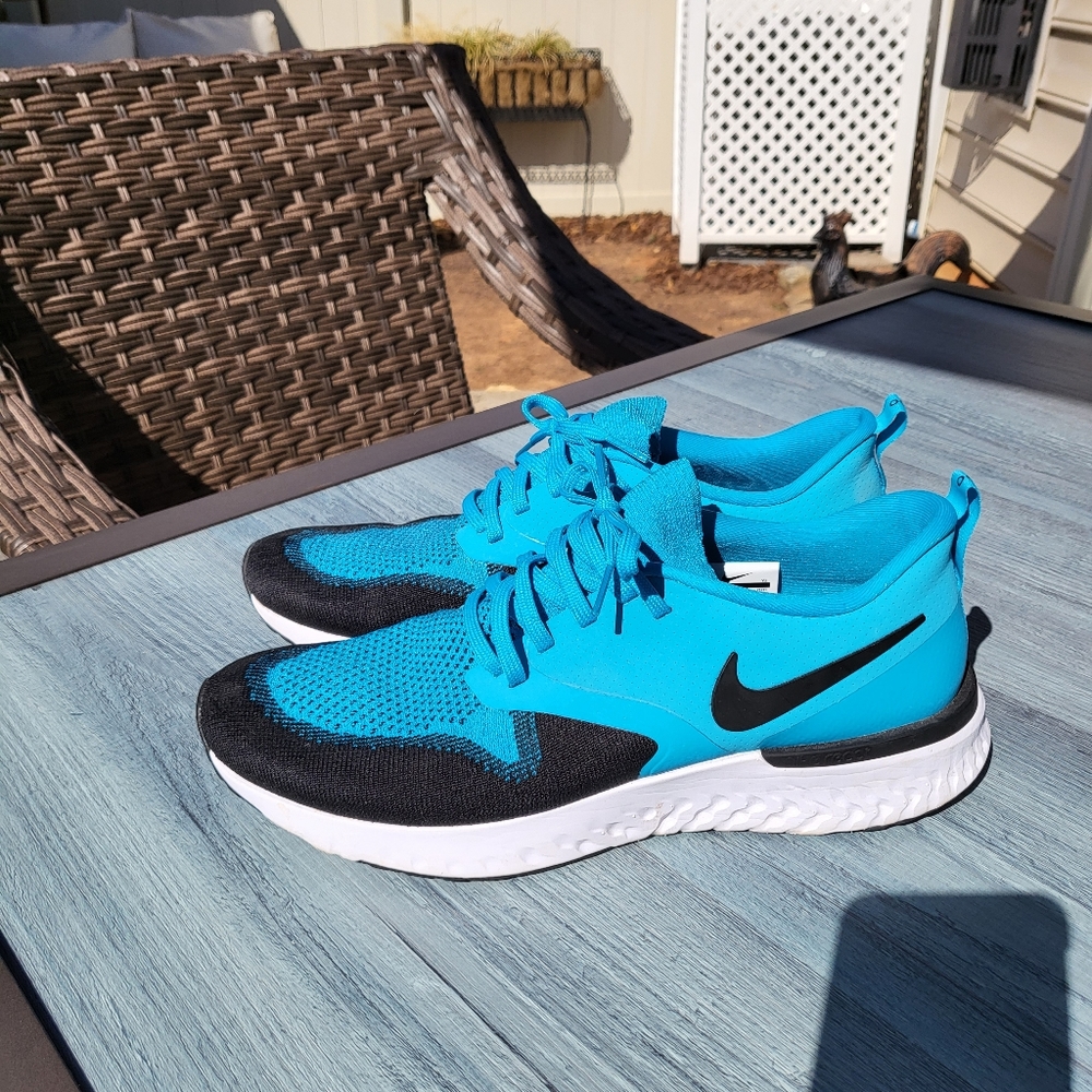 Nike Odyssey React Flyknit 2 Black & Blue